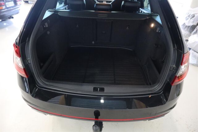 SKODA Octavia 2017 Combi 2,0 TDI 184 RS DSG Autom.
