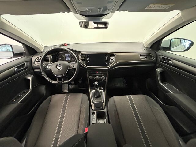 VOLKSWAGEN T-Roc 2018 Style 1,0 TSI 85 kW (115 hv)  Näppärä ja supersuosittu T- Roc. Soita 050 3622763
