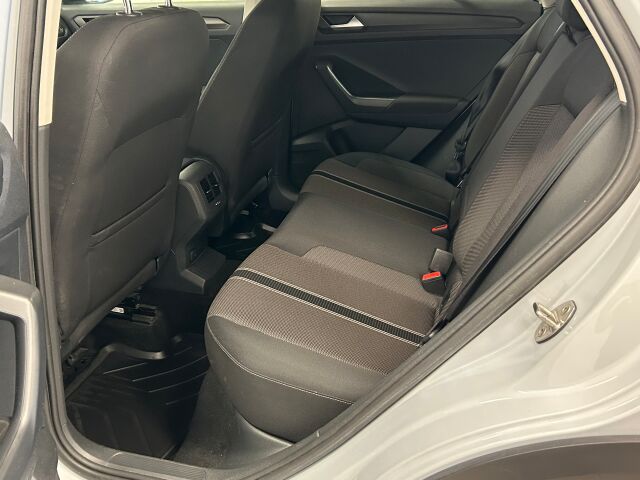 VOLKSWAGEN T-Roc 2018 Style 1,0 TSI 85 kW (115 hv)  Näppärä ja supersuosittu T- Roc. Soita 050 3622763