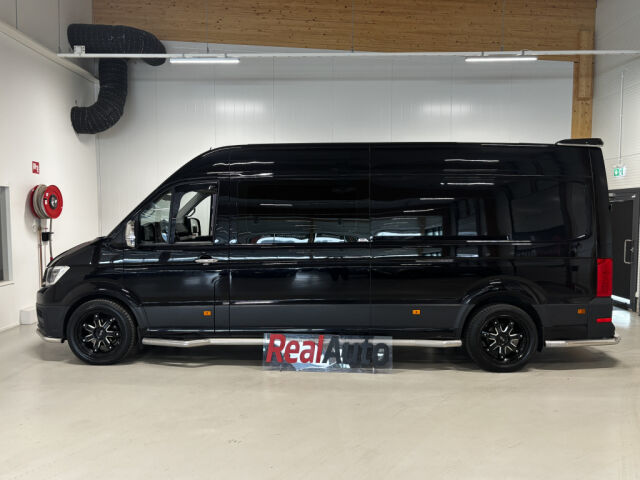VOLKSWAGEN CRAFTER 2018 2.0TDI 177HV AUTOM 2+4 M-A *WEBASTO *NAHAT* LED *KOUKKU