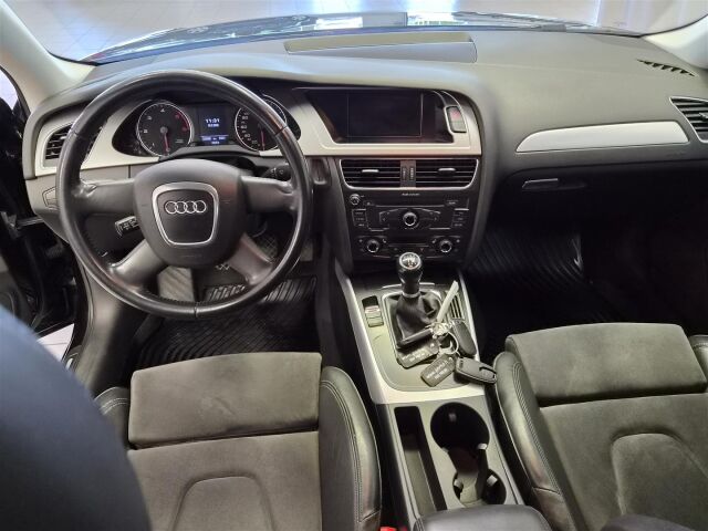 AUDI A4 2008 Sedan 2,0 TDI 105 kW Business  * Vetokoukku / Moottorinlämmitin *
