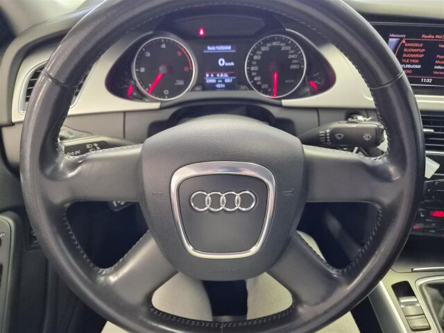 AUDI A4 2008 Sedan 2,0 TDI 105 kW Business  * Vetokoukku / Moottorinlämmitin *