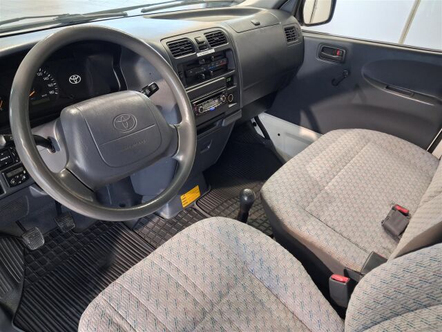 TOYOTA Hiace 2006 2,5 D-4D 90 4ov