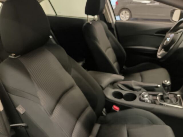 MAZDA Mazda3 2014 5HB 2,0 (120) SKYACTIV-G Premium 6MT 5ov **HYVIN PIDETTY JA SIISTI PELI**