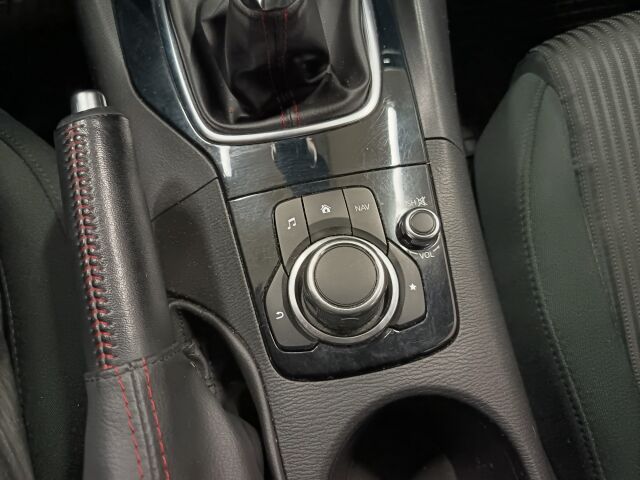 MAZDA Mazda3 2014 5HB 2,0 (120) SKYACTIV-G Premium 6MT 5ov **HYVIN PIDETTY JA SIISTI PELI**