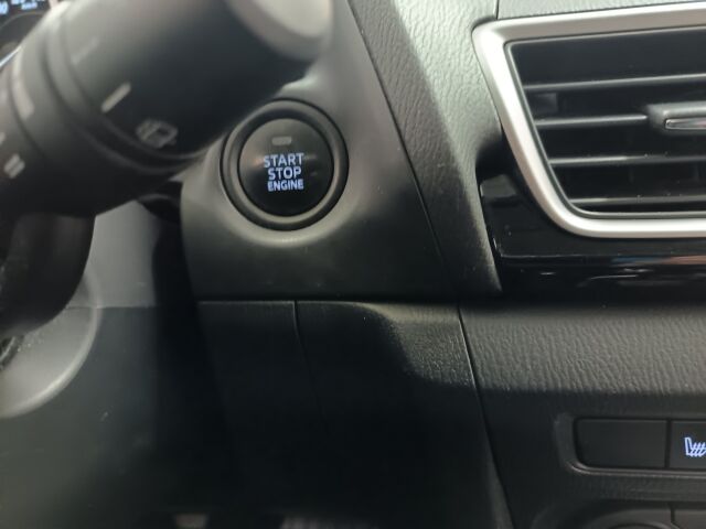 MAZDA Mazda3 2014 5HB 2,0 (120) SKYACTIV-G Premium 6MT 5ov **HYVIN PIDETTY JA SIISTI PELI**