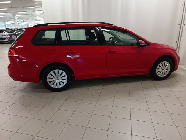 VOLKSWAGEN Golf 2013 Variant Trendline 1,2 TSI 63 kW (85 hv) BlueMotion Technology