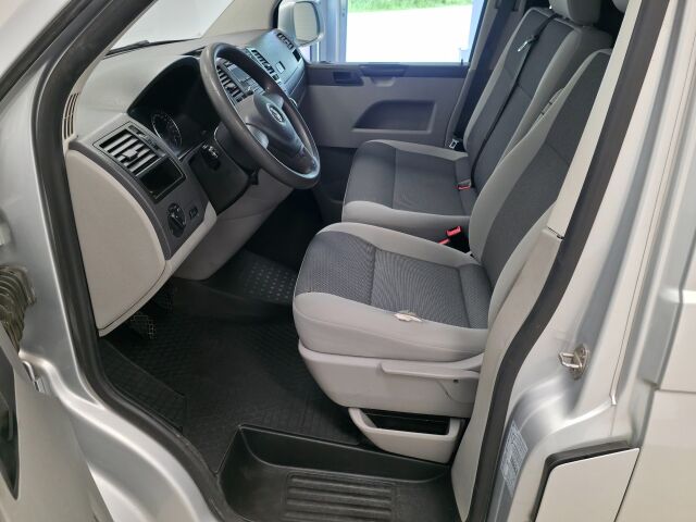 VOLKSWAGEN Transporter 2015 umpipakettiauto pitkä 2,0 TDI 84 kW BlueMotionTechnology Classic
