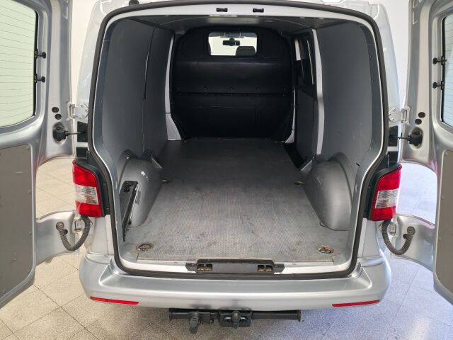VOLKSWAGEN Transporter 2015 umpipakettiauto pitkä 2,0 TDI 84 kW BlueMotionTechnology Classic