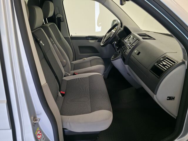 VOLKSWAGEN Transporter 2015 umpipakettiauto pitkä 2,0 TDI 84 kW BlueMotionTechnology Classic