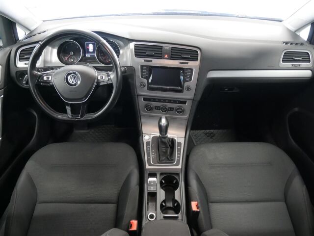 VOLKSWAGEN Golf 2015 Variant Comfortline Edition 40 1,6 TDI 77 kW (105 hv) BMT DSG-automaatti