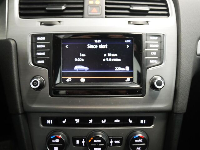 VOLKSWAGEN Golf 2015 Variant Comfortline Edition 40 1,6 TDI 77 kW (105 hv) BMT DSG-automaatti