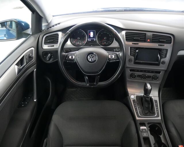 VOLKSWAGEN Golf 2015 Variant Comfortline Edition 40 1,6 TDI 77 kW (105 hv) BMT DSG-automaatti
