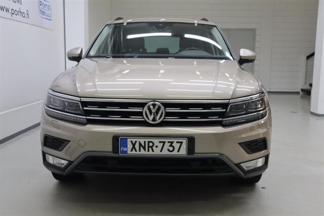VOLKSWAGEN Tiguan 2016 Comfortline 2,0 TDI SCR 110 kW (150 hv) 4MOTION