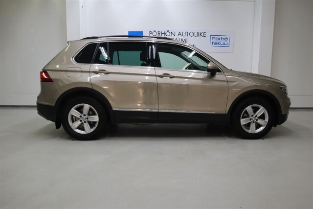 VOLKSWAGEN Tiguan 2016 Comfortline 2,0 TDI SCR 110 kW (150 hv) 4MOTION