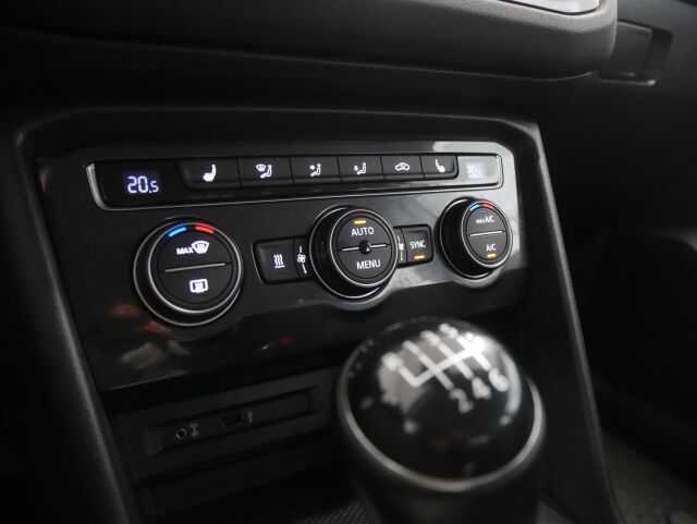 VOLKSWAGEN Tiguan 2016 Trendline 1,4 TSI 92 kW (125 hv)
