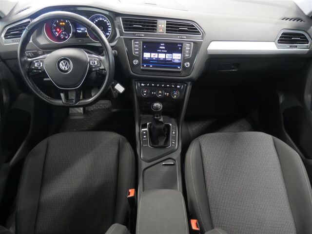 VOLKSWAGEN Tiguan 2016 Trendline 1,4 TSI 92 kW (125 hv)