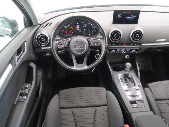 Audi A3 2017 Sedan Business Sport 1,0 TFSI 85 kW S tronic