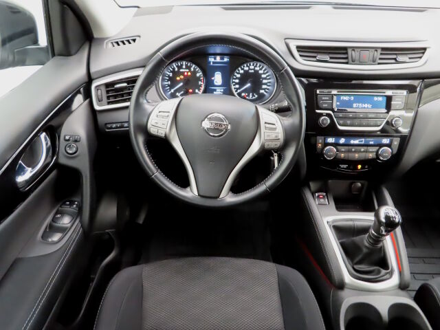 Nissan Qashqai 2016 DIG-T 163 Acenta 2WD 6M/T Safety Pack