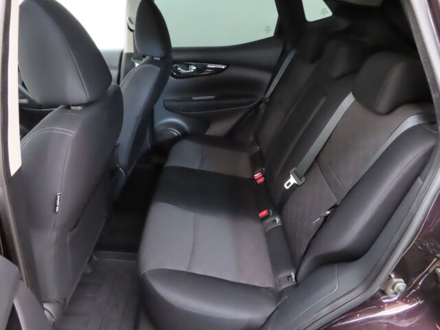 Nissan Qashqai 2016 DIG-T 163 Acenta 2WD 6M/T Safety Pack