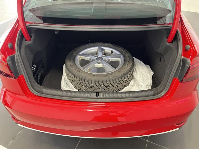 AUDI A3 2016 Sedan Business Sport SE 1,0 TFSI 85 kW S tronic, adapt.vakkari! Upea yksilö vähillä kilometreillä!