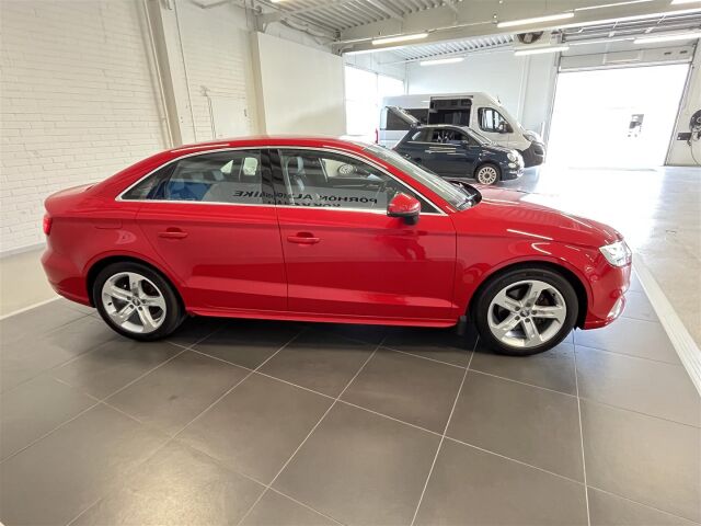 AUDI A3 2016 Sedan Business Sport SE 1,0 TFSI 85 kW S tronic, adapt.vakkari! Upea yksilö vähillä kilometreillä!