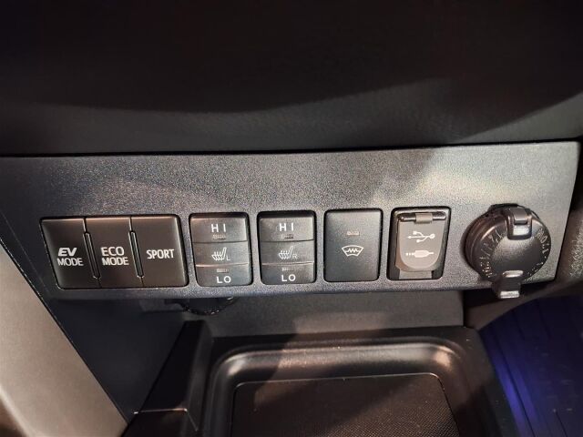 TOYOTA RAV4 2017 2,5 Hybrid AWD Hybrid Edition