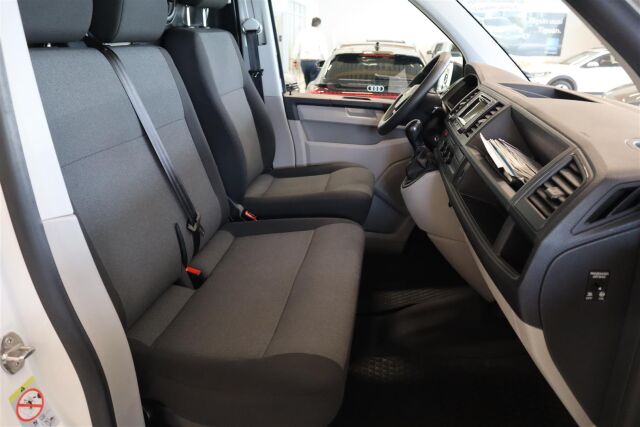 VOLKSWAGEN Transporter 2017 umpipakettiauto pitkä 2,0 TDI 110 kW 4Motion DSG    Alv-auto!