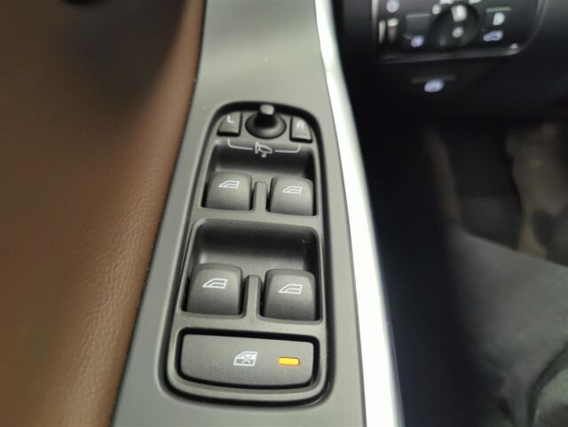 VOLVO XC60 2017 D4 AWD Classic Summum aut