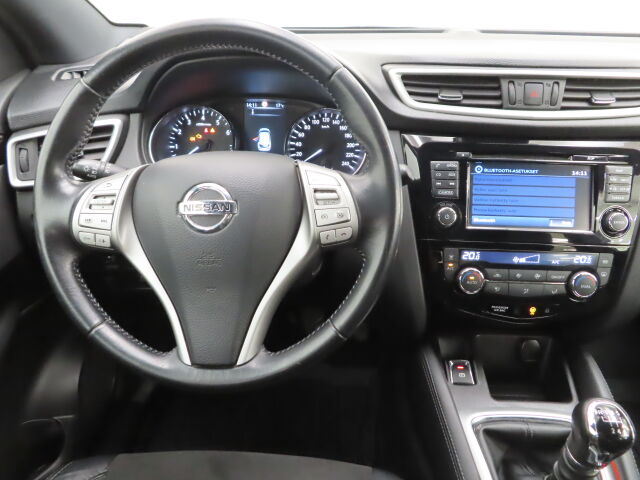 Nissan Qashqai 2017 DIG-T 115 N-Vision 2WD 6M/T