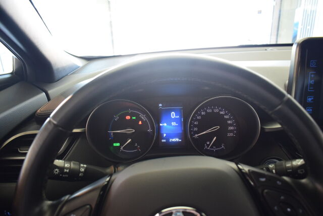 TOYOTA C-HR 2018 1,8 Hybrid Active
