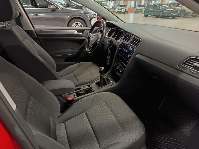 VOLKSWAGEN Golf 2020 Variant Comfortline Limited 1,5 TSI EVO 96 kW (130 hv) BLUEMOTION