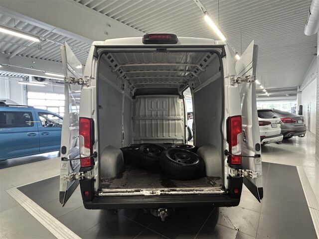 FIAT Ducato 2021 2,3 Multijet 140 13m3 L3H2 / ALV / 1-om / Webasto / Kamera / Koukku / Vanerointi / 2 x renkaat /