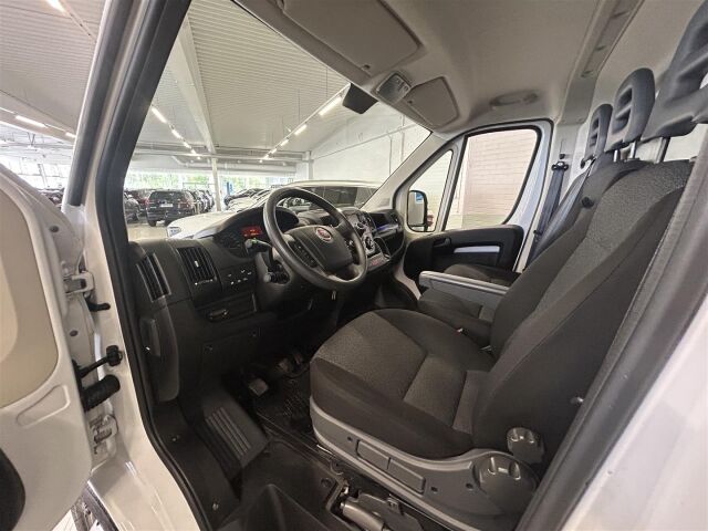 FIAT Ducato 2021 2,3 Multijet 140 13m3 L3H2 / ALV / 1-om / Webasto / Kamera / Koukku / Vanerointi / 2 x renkaat /