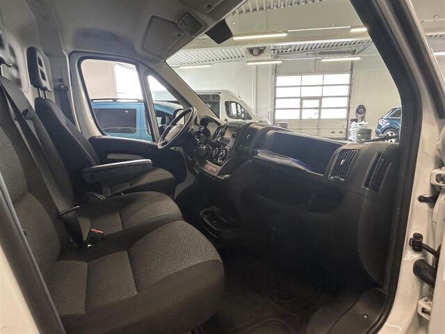 FIAT Ducato 2021 2,3 Multijet 140 13m3 L3H2 / ALV / 1-om / Webasto / Kamera / Koukku / Vanerointi / 2 x renkaat /