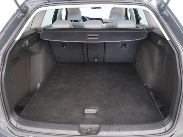 Volkswagen Golf 2021 Variant 1,0 TSI 81 kW