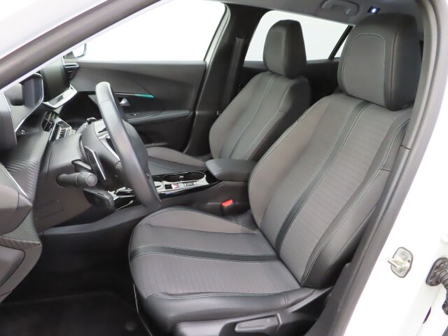 Peugeot 2008 2022 Allure Pack Motion PureTech 130 EAT8-automaatti