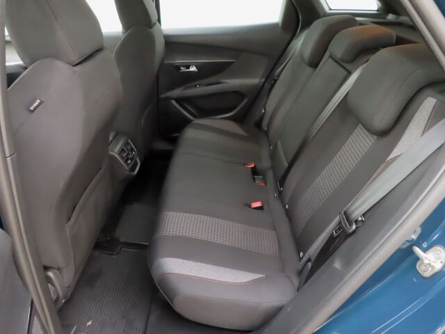 Peugeot 3008 2022 Active Pack Motion PureTech 130 EAT8-automaatti