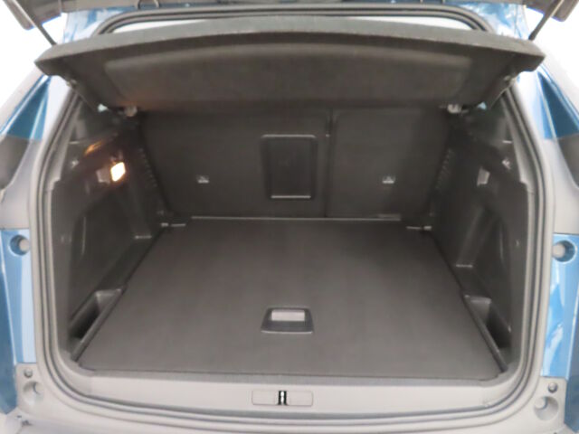 Peugeot 3008 2022 Active Pack Motion PureTech 130 EAT8-automaatti