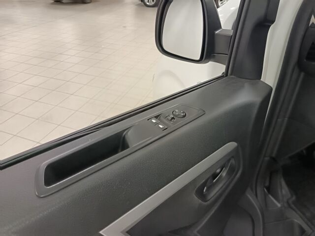 Peugeot Traveller 2022 Shuttle BlueHDi 145 EAT8-automaatti XL    Sis. Alv.