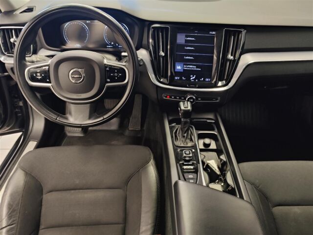 VOLVO V60 2019 D4 Business aut  * Vetokoukku esiin taittuva, Huoltokirja, Sähkötoiminen takaluukku *
