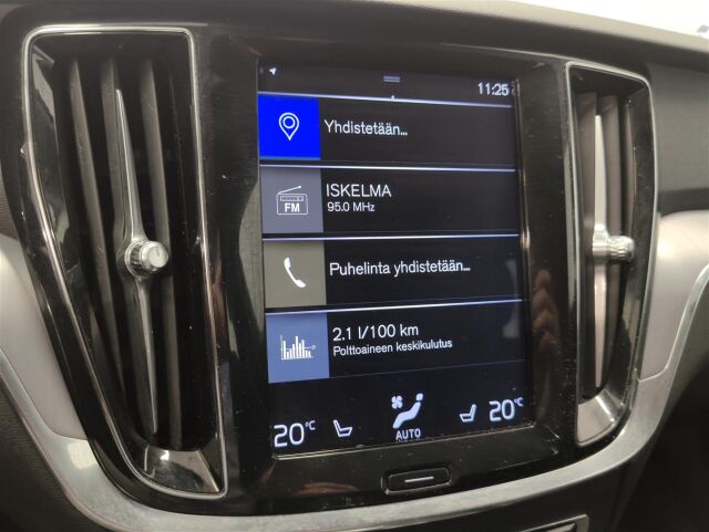 VOLVO V60 2019 D4 Business aut  * Vetokoukku esiin taittuva, Huoltokirja, Sähkötoiminen takaluukku *