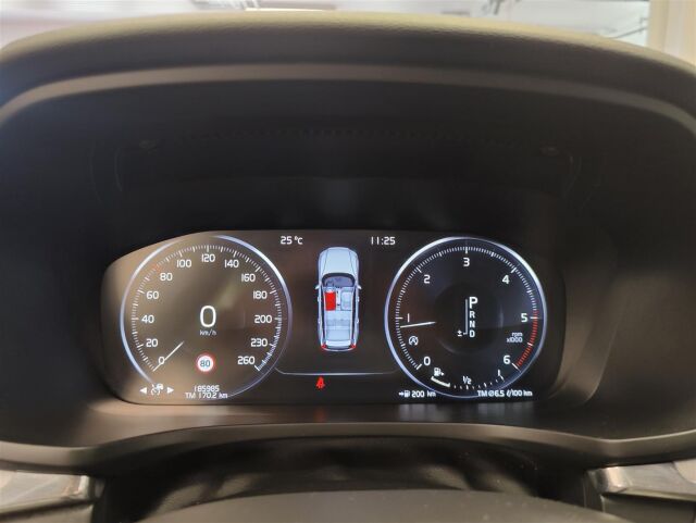 VOLVO V60 2019 D4 Business aut  * Vetokoukku esiin taittuva, Huoltokirja, Sähkötoiminen takaluukku *