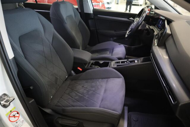 VOLKSWAGEN Golf 2022 Variant Style 1,5 eTSI 110 kW (MHEV) DSG-automaatti