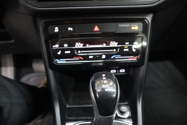 VOLKSWAGEN T-Cross 2022 Style Business 1,0 TSI 81 kW DSG-automaatti