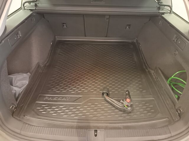 VOLKSWAGEN Passat 2022 Variant Comfort Business 1,5 TSI EVO 110 kW DSG-automaatti