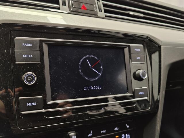VOLKSWAGEN Passat 2022 Variant Comfort Business 1,5 TSI EVO 110 kW DSG-automaatti
