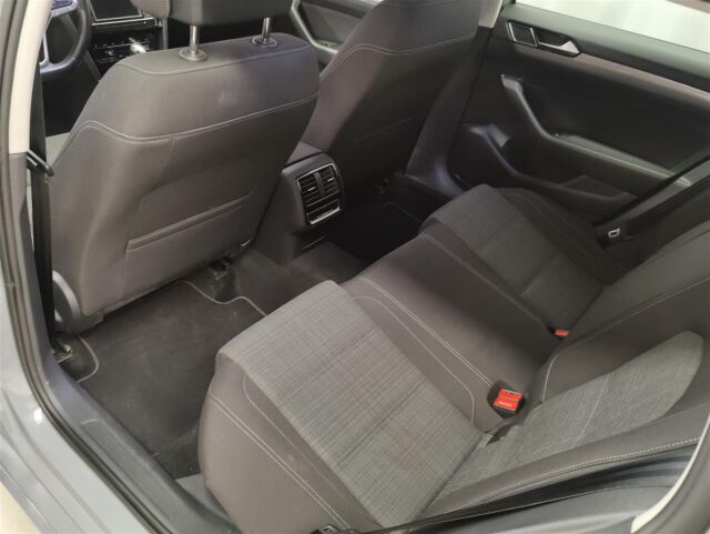 VOLKSWAGEN Passat 2022 Variant Comfort Business 1,5 TSI EVO 110 kW DSG-automaatti