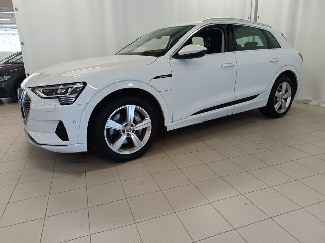 AUDI e-tron 2020 Advanced Edition 55 quattro **TODELLA UPEA TÄSYYSÄHKÖ KAIKILLA MAUSTEILLA**