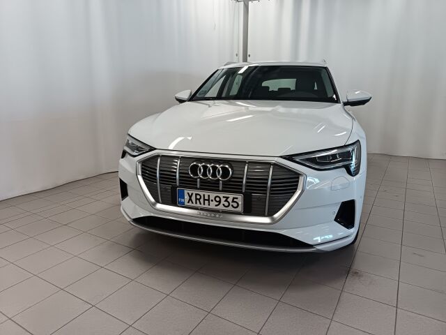 AUDI e-tron 2020 Advanced Edition 55 quattro **TODELLA UPEA TÄSYYSÄHKÖ KAIKILLA MAUSTEILLA**